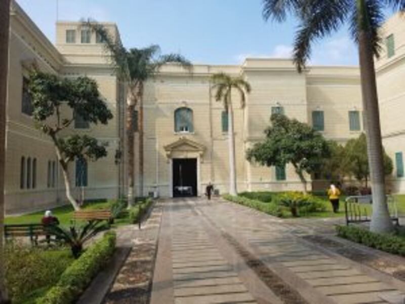 د. محمد العريمي: بالصور والكلمات تعرّف على #قصر_عابدين