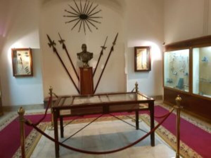 د. محمد العريمي: بالصور والكلمات تعرّف على #قصر_عابدين