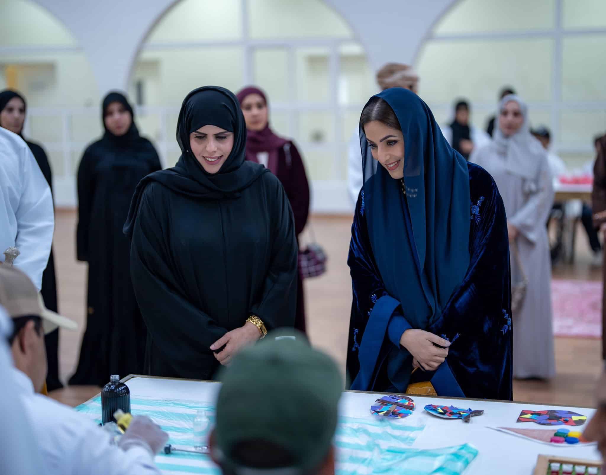 بالصور: السيدة الجليلة تزور البريمي