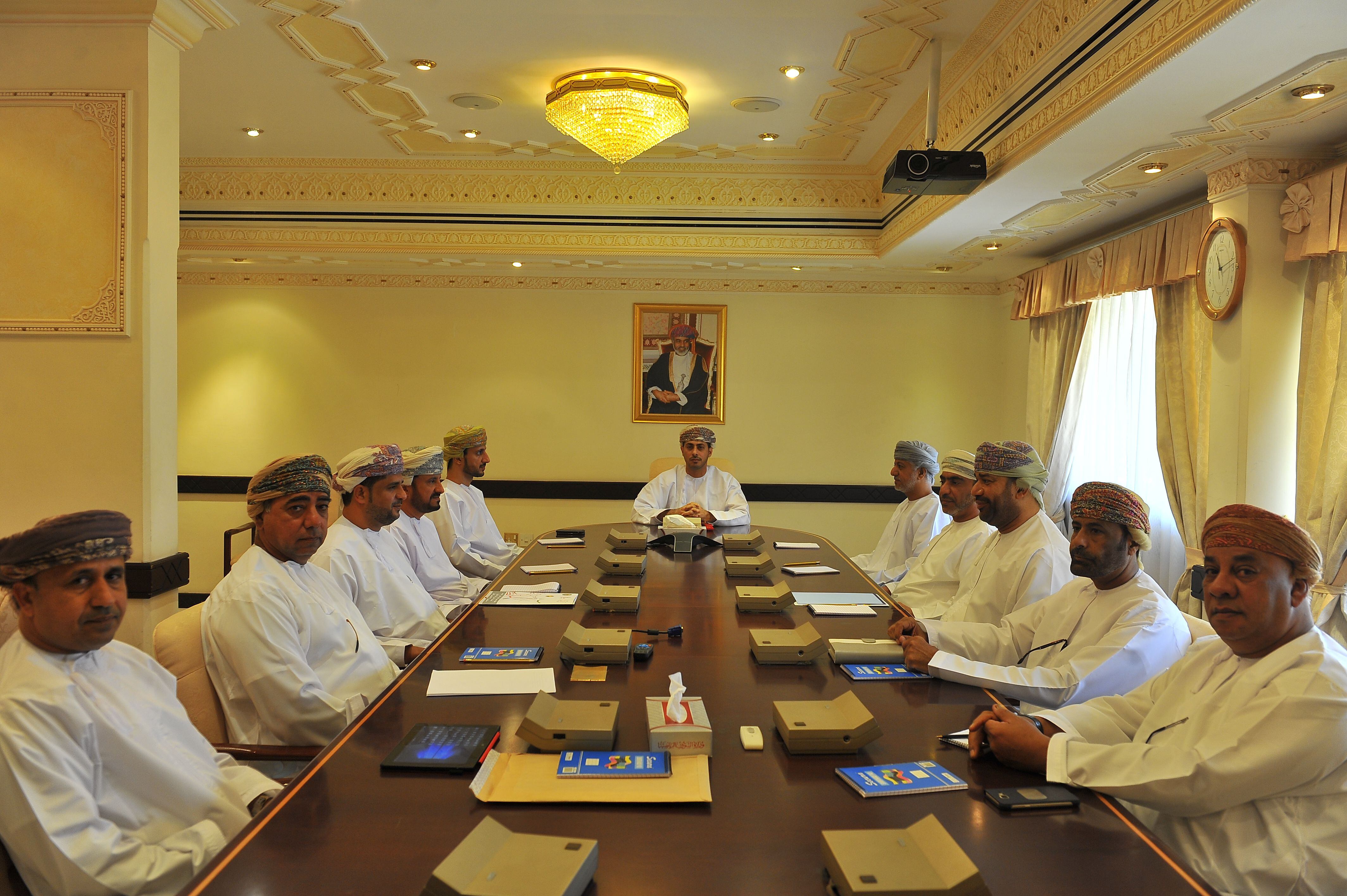 وزير الرياضة “يؤكد ” أهمية متابعة منتخباتنا الرياضية لتحقيق الإنجازات