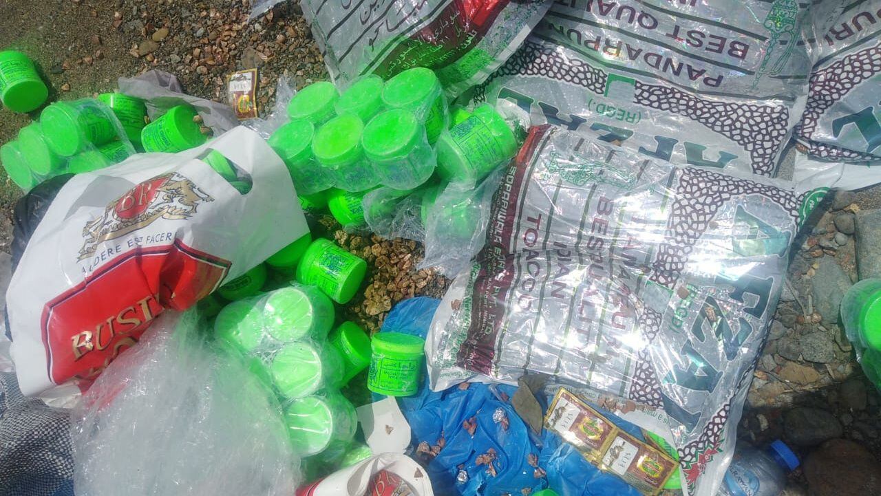 مُغلّفة بأوراق دفاتر مدرسية: ضبط كميات كبيرة من مادة محظورة في منزل