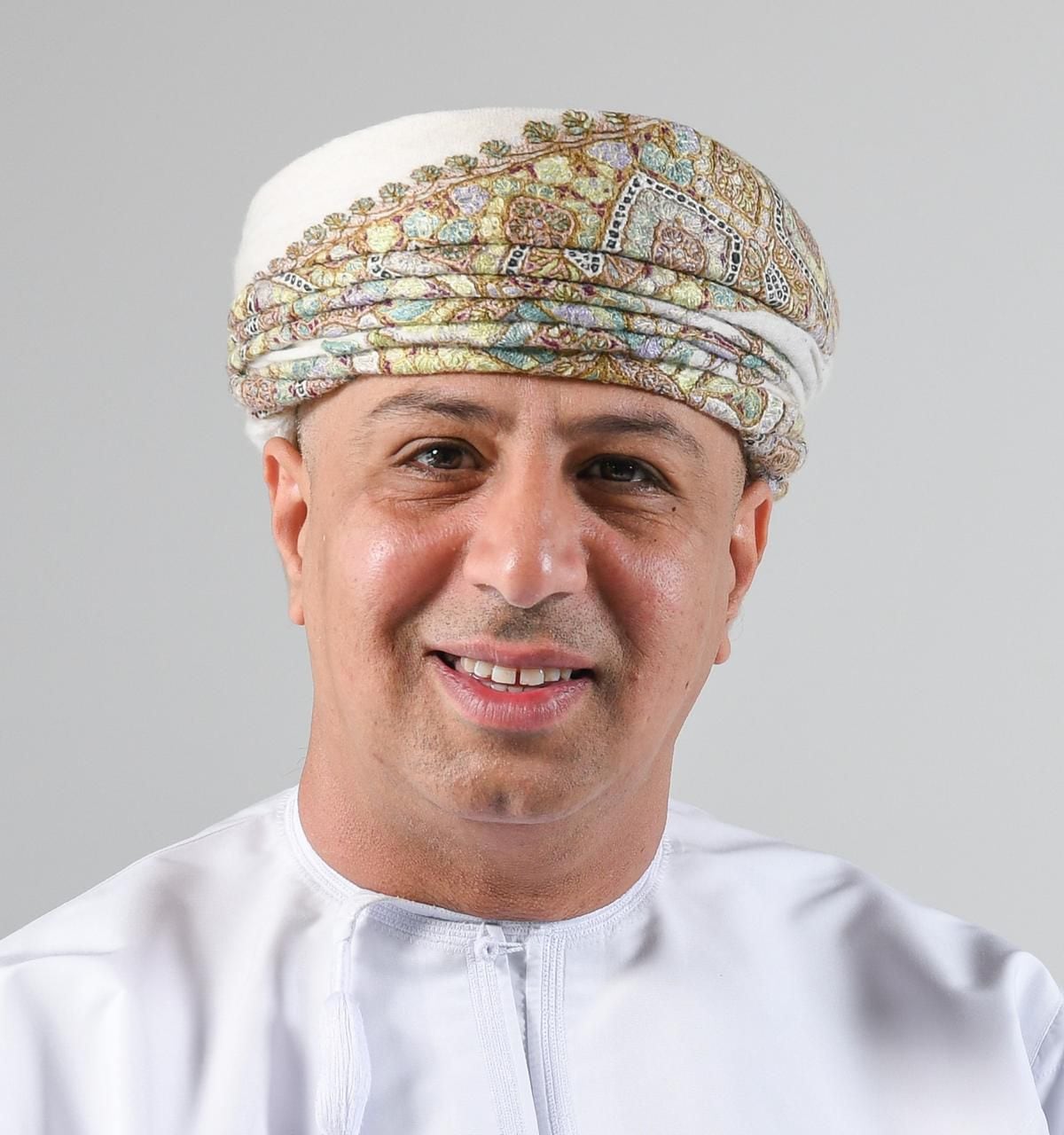 البنك الأهلي يُقدِّم 217 موقفًا ومسطحات خضراء