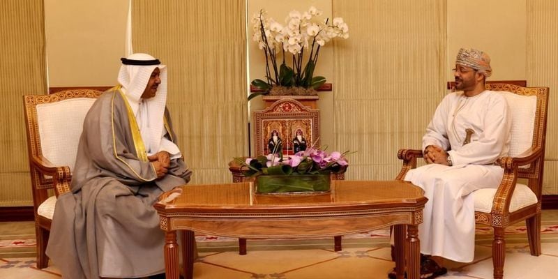 السيد بدر يودع سفراء