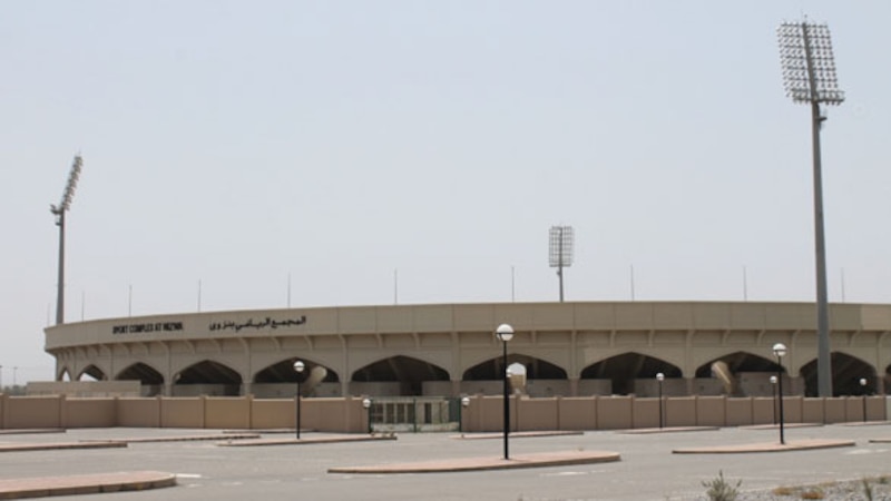 قرار بنقل مباريات دوري الدرجة الأولى إلى المجمعات الرياضية