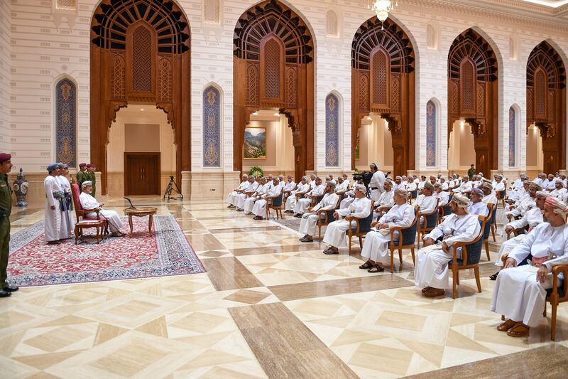 توجيهات سامية في لقاء جلالة السلطان بشيوخ من 3 محافظات