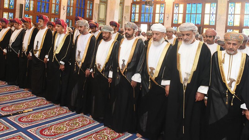 السلطنة تحتفل اليوم بأول أيام عيد الأضحى المبارك