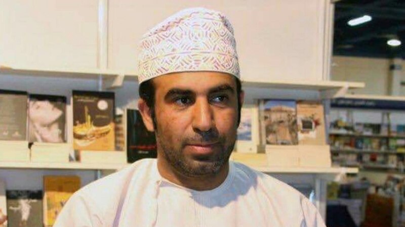 لجنة حقوق الإنسان تلتقي الكاتب المحتجز حمود الشكيلي وتصدر بيانا