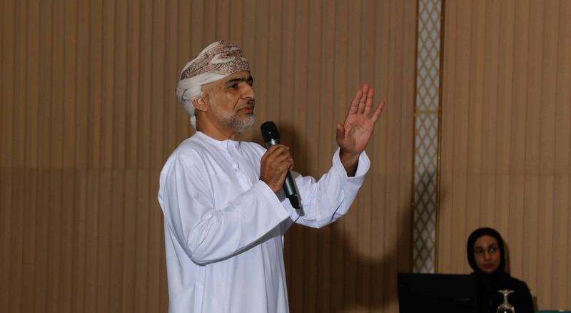 منها دراسة اقتصادية لأثر التعمين، بحث استراتيجية التعمين في القطاع اللوجستي