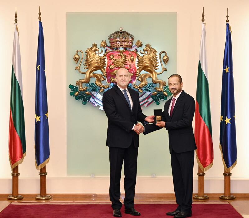 منح معالي السيد بدر بن حمد البوسعيدي وسام الشرف البلغاري