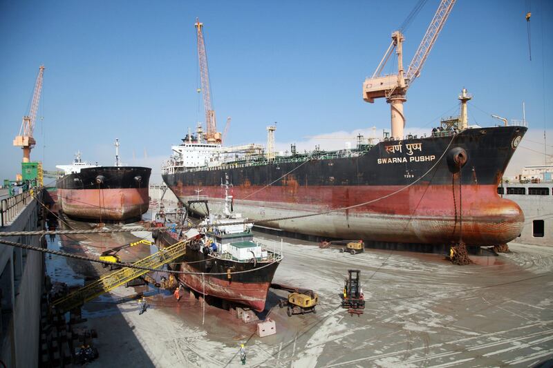 يعد واحدًا من أفضل الأحواض الجافة في المنطقة: خطط لتوسعة أنشطة الحوض الجاف بالدقم