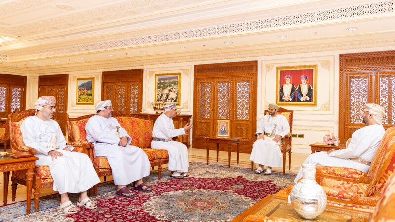 بالصور: سمو السيد ذي يزن يزور جهاز الرقابة