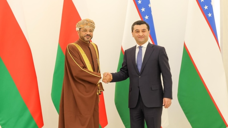 مناقشة فرص التعاون في البنية الأساسية واللوجستيات مع أوزبكستان