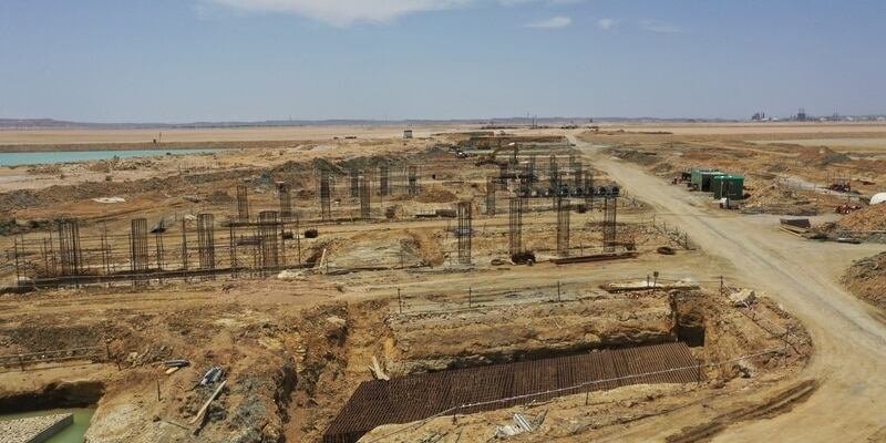 تنفيذ 7 مشروعات للطرق في الدقم