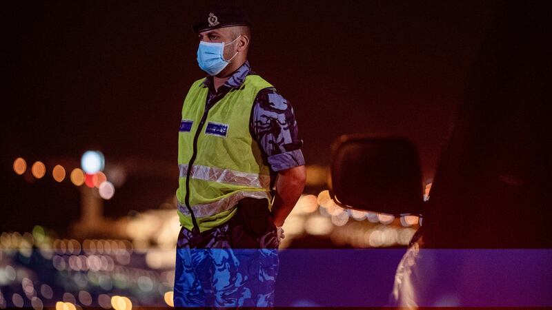 بعد الأرقام الدالة على الانخفاض؛ ما القرارات المتوقعة من اللجنة العليا؟