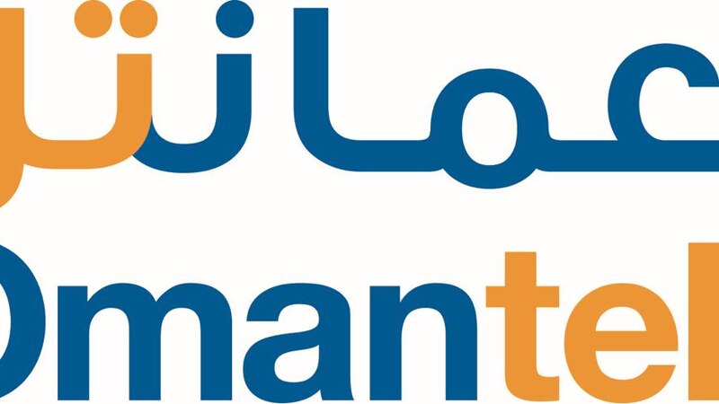 حلول ذكية من عمانتل لدعم مطار الدقم
