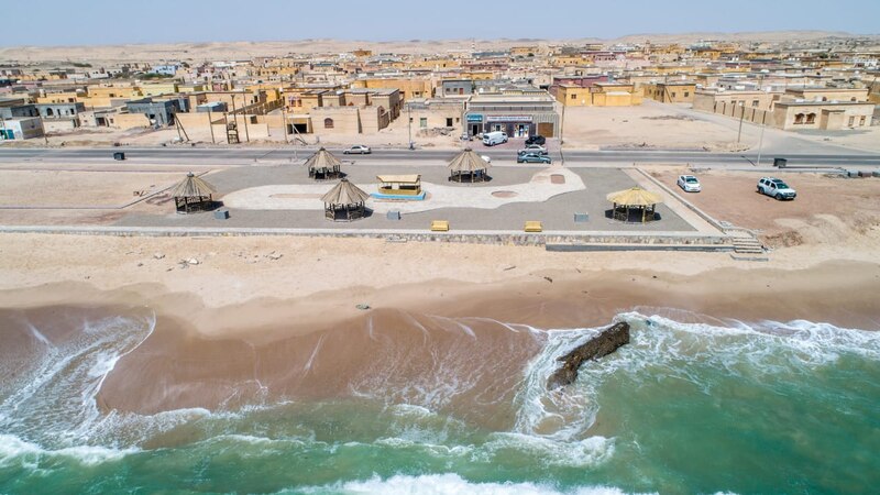 بالصور: مواطنون يتعاونون مع البلدية ويُطلقون مشروعًا تجميليًا لمنطقتهم