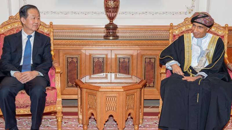 صاحب السمو السّيد فهد يستقبل رئيس اللجنة الدائمة للمجلس الوطني لنواب الشعب الصيني