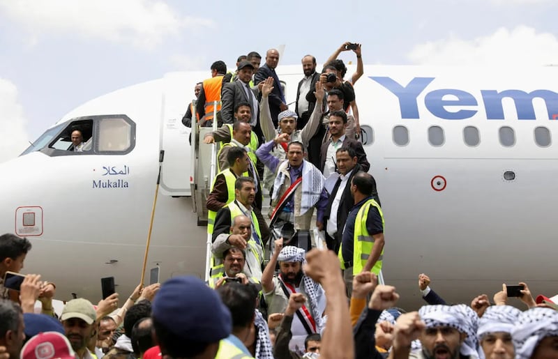 تثمين عربي للجهود العمانية لتبادل الأسرى في اليمن