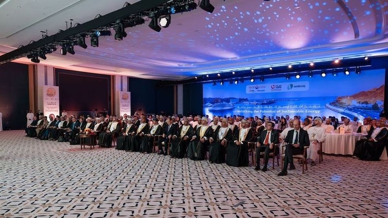 سمو السيّد بلعرب يفتتح أكبر محطات الطاقة الشمسية في سلطنة عُمان