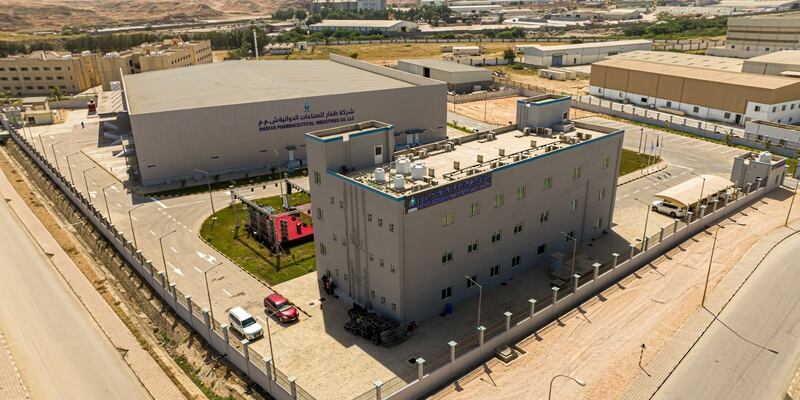 ظفار تقود صناعة الدواء: استثمارات بـ90 مليون ريال لتعزيز الأمن الدوائي في عُمان 