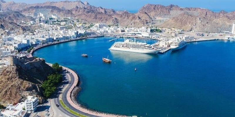 خبراء يُجيبون: كيف استطاعت سلطنة عمان تحسين تصنيفها الائتماني؟