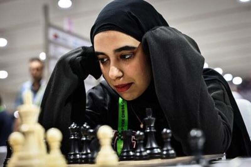 عمانية ذات 16 ربيعًا تحقق لقبًا دوليًا في الشطرنج