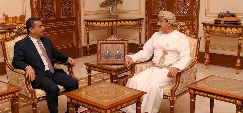 وزير المكتب السلطاني يستقبل سفيري سوريا وأمريكا