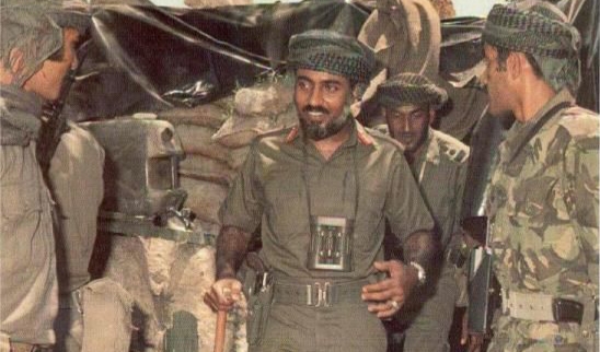 المكافحة بالخدمات، محاولة الاغتيال، السلطان يقود المعركة: محطات من حرب التمرد حتى النصر