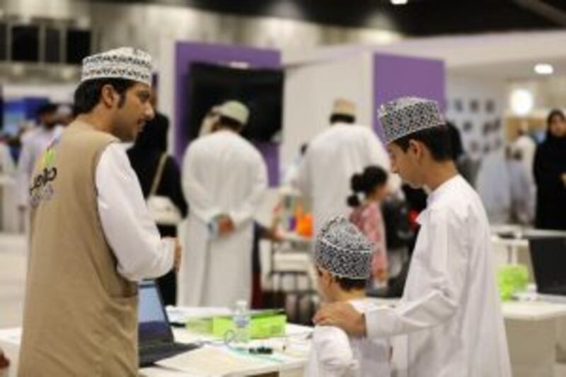 “مواهب”.. مؤسسة تستهدف الشباب في العلوم والابتكار