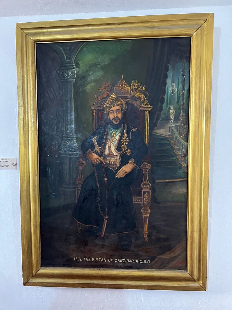 ماذا تعرف عن قصر السعادة؟