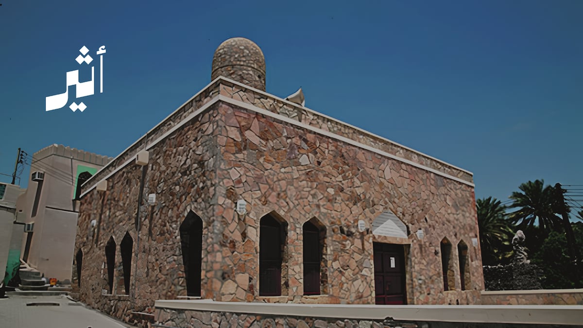 أثير| الصحابي مازن بن غضوبة وذريته: ألق الوفادة وعمق الأثر العلمي عبر الأجيال - كيف تحوّل من كسر الصنم إلى مسار علم ممتد؟ - كيف صنعت ذرية "الوافد" سلسلة علمية عبر 3 قرون؟ - كيف امتد الأثر العُماني من سمائل إلى بغداد ودمشق؟. لقراءة المقال 