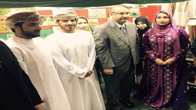طلبة السلطنة يفوزون بالمركز الثاني في مهرجان اللغة العربية بماليزيا