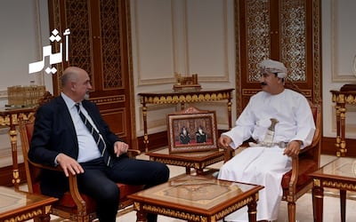 خلال لقائه بالنعماني: السفير الأسترالي يشيد بالجهود الدبلوماسية العُمانية
