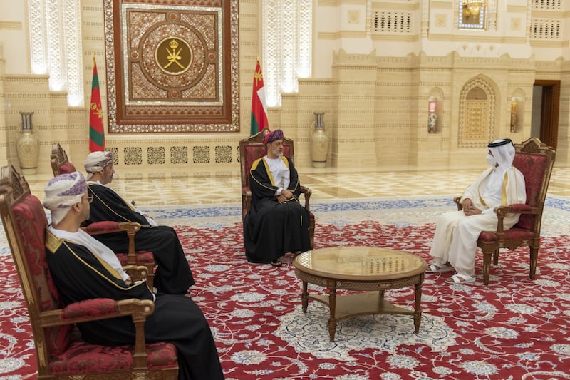 بالصور: جلالة السلطان يتقبل أوراق اعتماد عدد من السفراء
