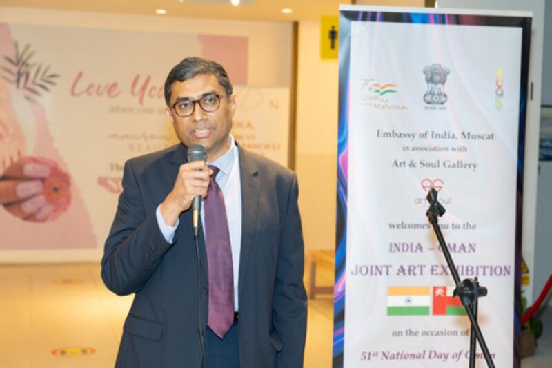 بالصور: افتتاح معرض الفن الهندي العماني المشترك