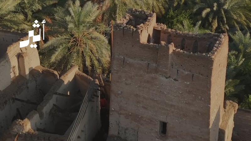 أول مسير سياحي رياضي للمرأة في بلدة “العراقي” بولاية عبري