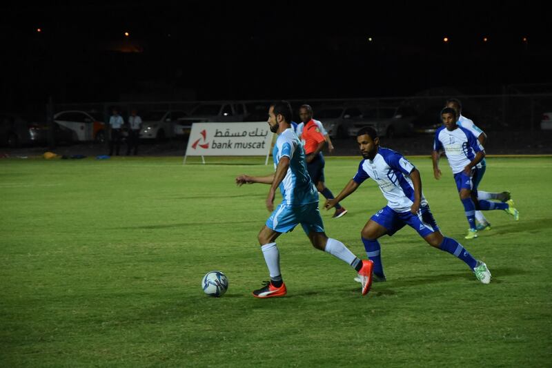 20 فريقًا يفوز  ضمن “الملاعب الخضراء” وبنك مسقط يرفع عدد الفرق المستفيدة سنويًا