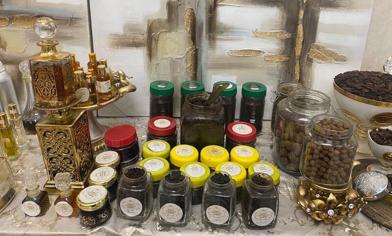 كيف تتم صناعة البخور في ظفار؟