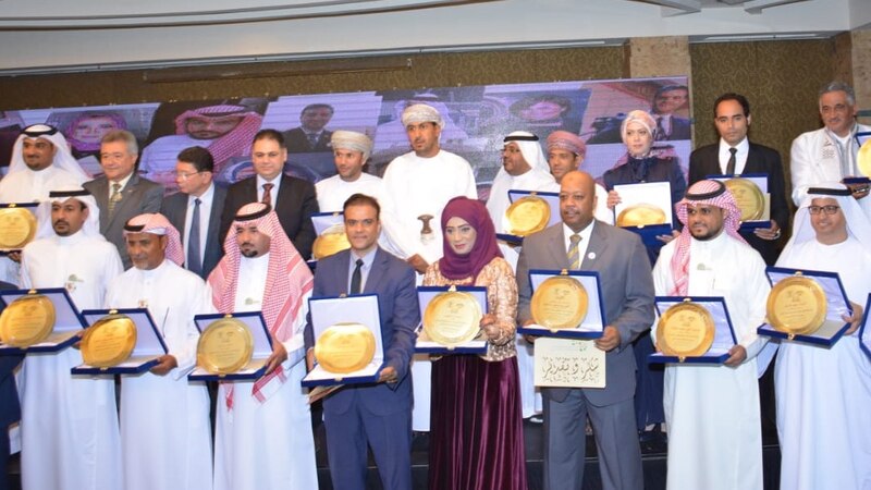 عمانيون يتسلمون جوائز أوسكار الاعلام السياحي العربي 2019