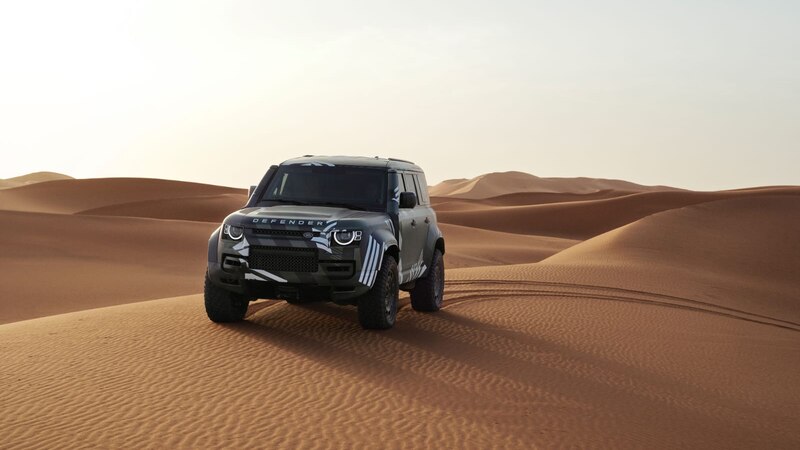ديفندر تُكمل أول اختبار أولي لنموذج Rally-Raid وتُعلن عن توقيع أسطورة داكار