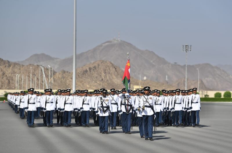 بالصور: تخريج فصائل جديدة من شرطة عمان السلطانية