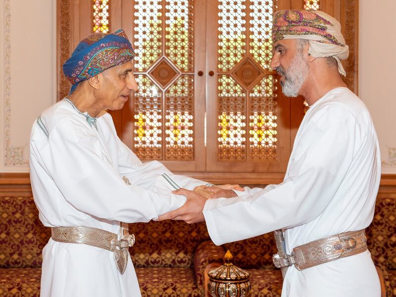 سمو السيد فهد يستقبل أعضاء من “الشورى”