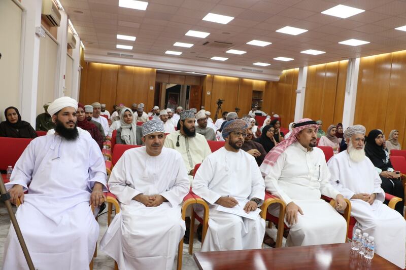 مبادرة “أقرأ” تتساءل: أيهما يأتي أولًا؛ القراءة أم الكتابة؟