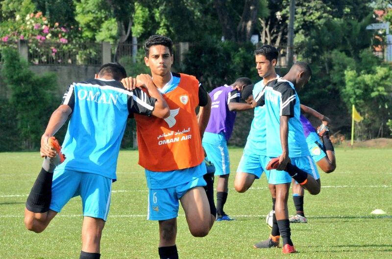 بالصور : الأحمر الصغير يجري أولى حصصه التدريبية في ماليزيا