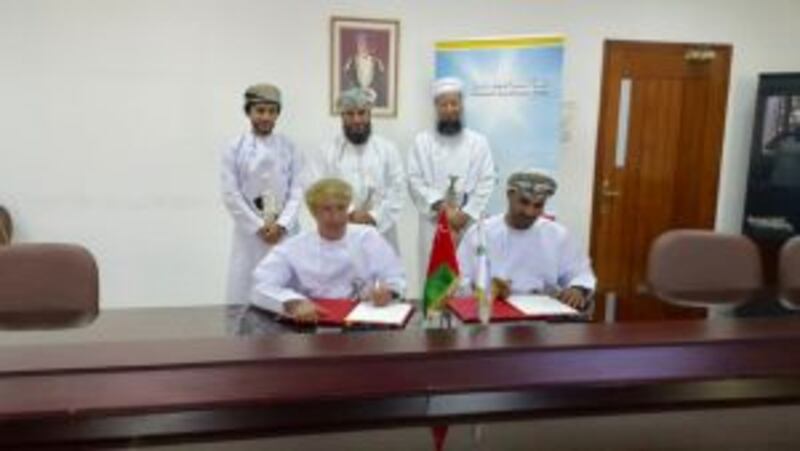 اتفاقية لتمويل إنشاء سد في إحدى قرى ولاية بهلاء