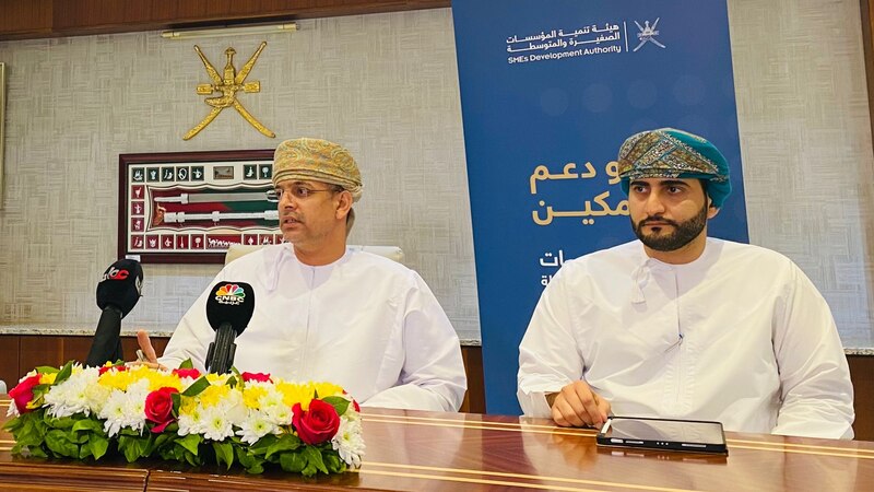 مسؤولان يوضحان حول أهم التساؤلات عن اللائحة التنظيمية لمزاولة الأعمال الإنتاجية المنزلية