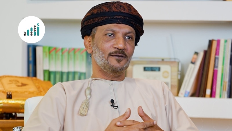 حينما تصبح القصيدة مرآة الشاعر: طارش قطن يكشف فلسفة الإبداع الشعري