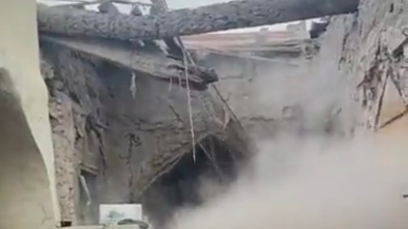 انهيار جزء من سوق في نزوى يعود إلى زمن اليعاربة