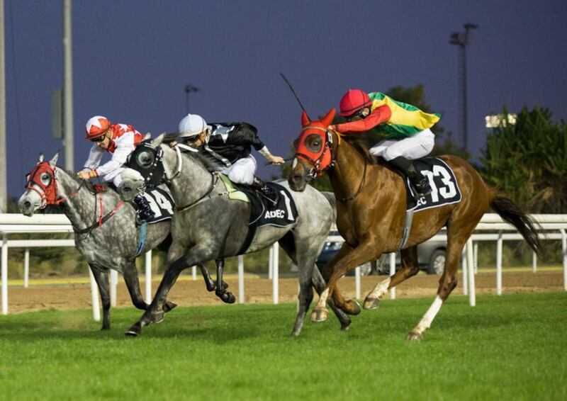 فوزان للخيالة السلطانية على مضمار أبوظبي