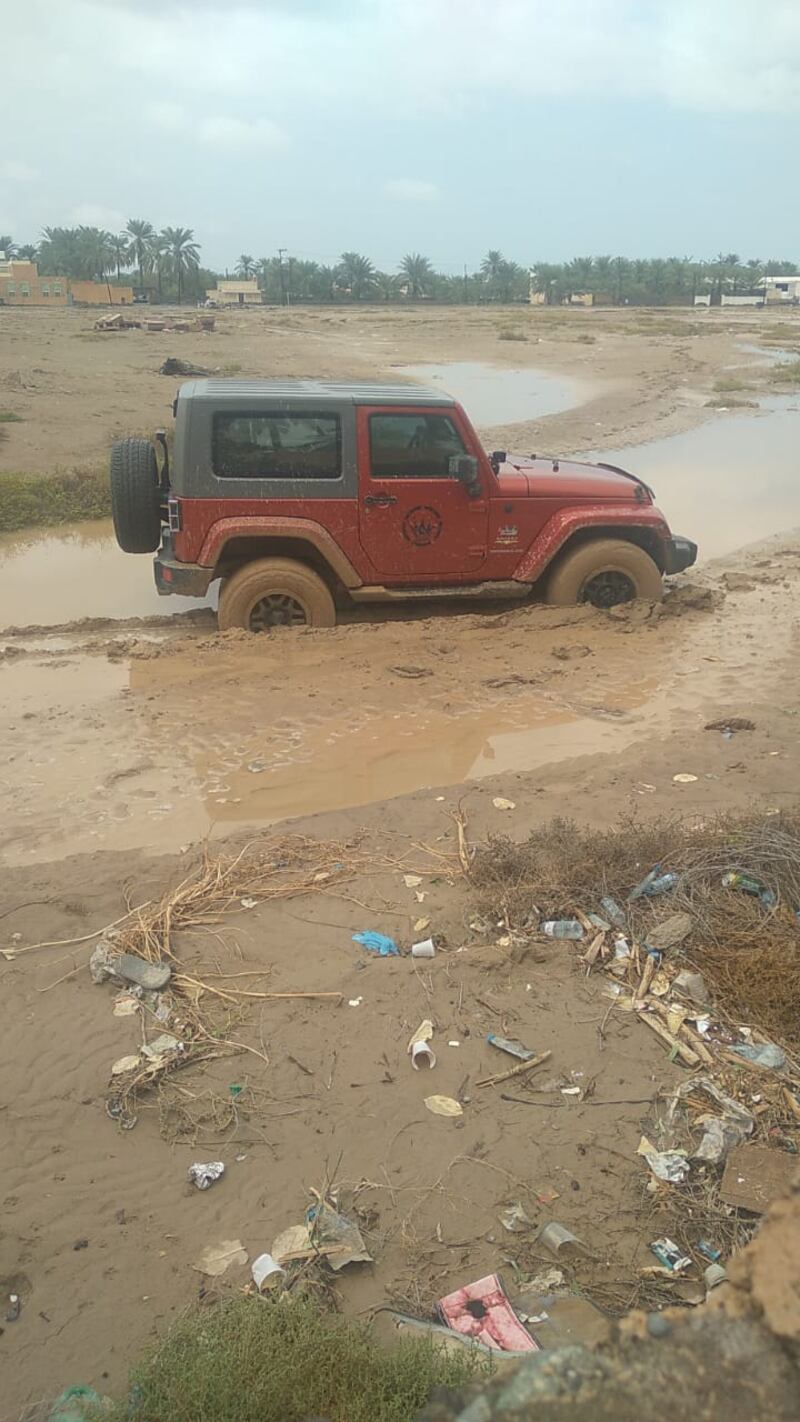 بالصور: “أبطال الدفع الرباعي للإنقاذ” يحكون عن مشاركتهم في التخفيف من تأثيرات “شاهين”